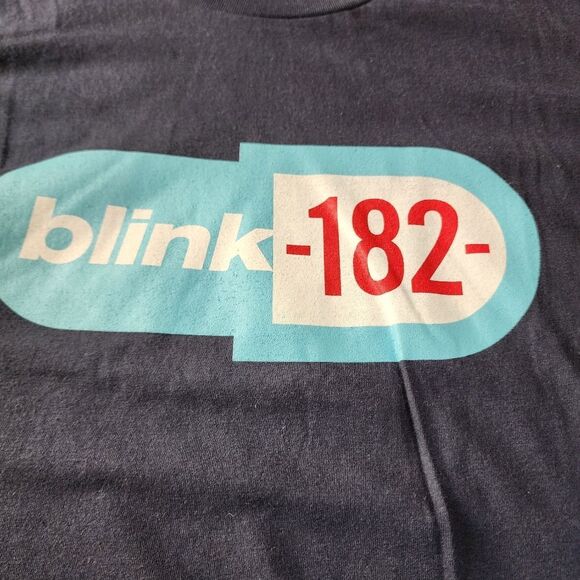 blink 182 2023 Navy Blue Tshirt With Graphics Size Large New - Picture 2 of 4